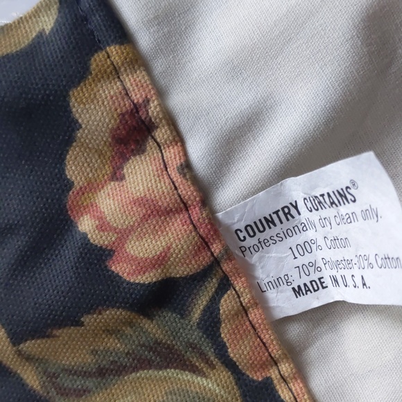 Valences - Picture 7 of 8